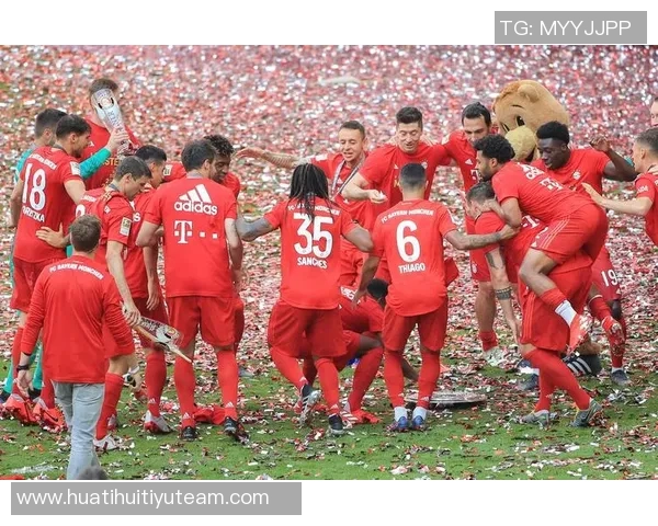 拜仁官方推特发布德甲对阵斯图加特海报基米希与卡尔共同亮相 拜仁官方推特发布德甲对阵斯图加特海报基米希与卡尔共同亮相