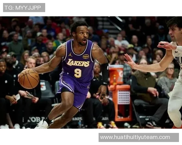 雷迪克称赞布朗尼成长显著G联盟经历助力他的全面提升